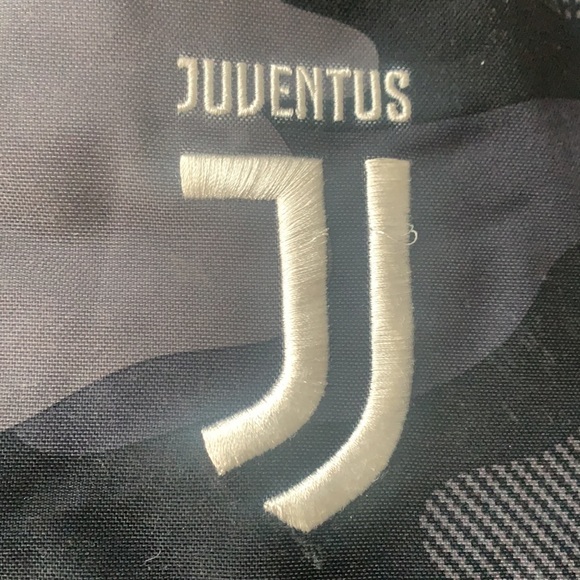 Adidas Juventus fleece jacket - Picture 3 of 3